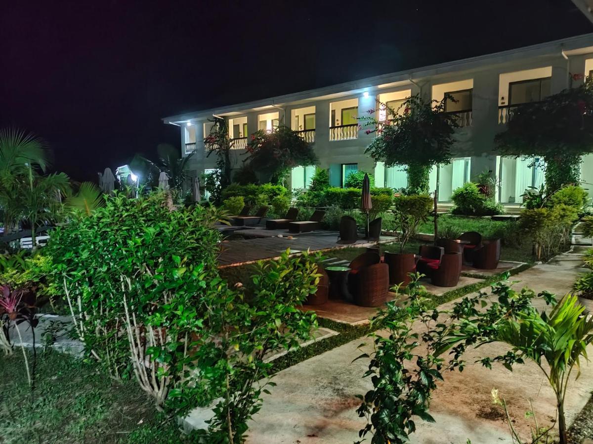 Nadi Fancy Hotel Extérieur photo